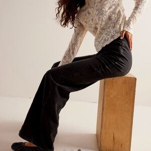 Free People We the Free Wallflower wide leg jeans size 29 BNWT